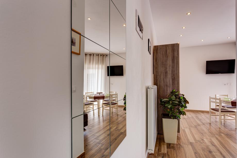 Apartman Tika 普拉 外观 照片